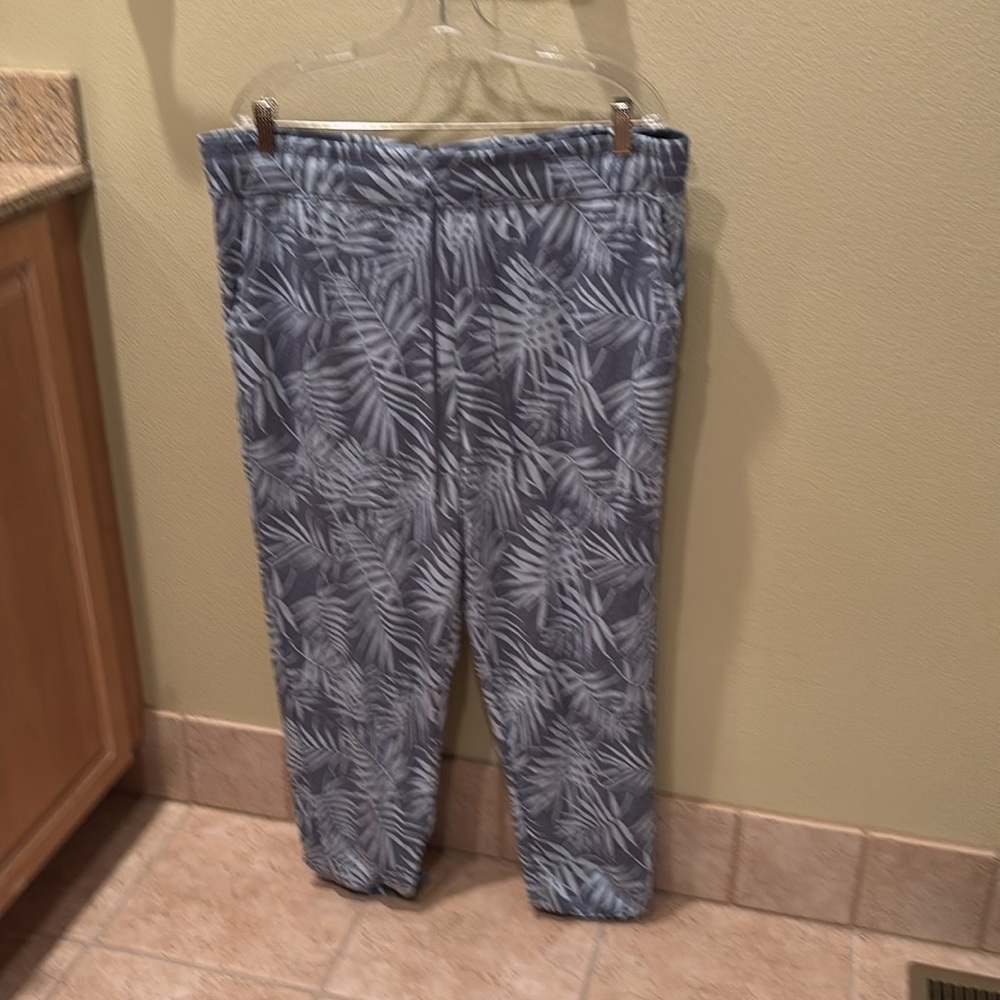 Felina woman's jungle print blue sweatpants - Picture 4 of 9